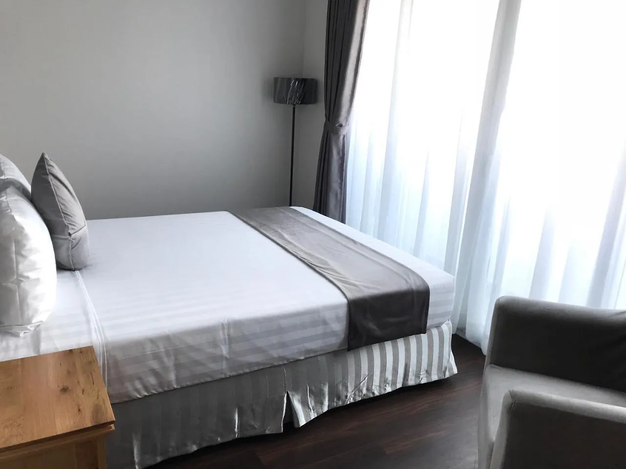 Hotel Emerald Central Ho Chi Minh City