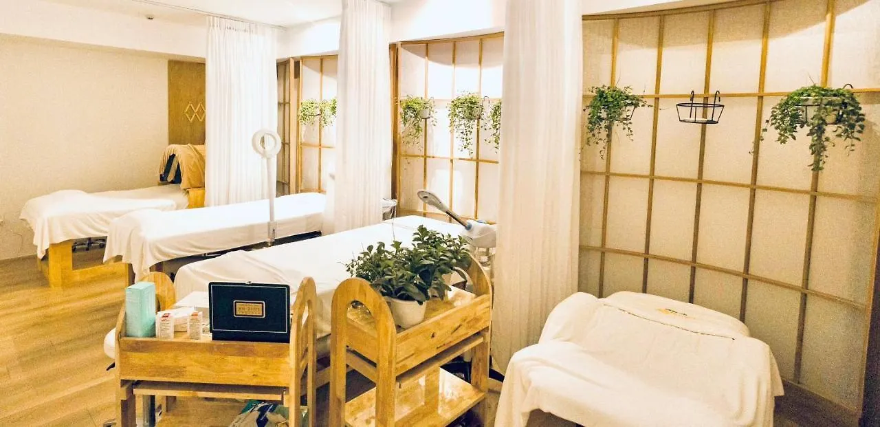 Emerald Central Ho Chi Minh-Byen